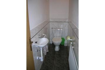 Slovacia Chata Trenčianske Teplice, Exteriorul